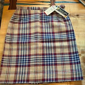 1970’s NWT Vintage Woolmark Plaid Fall Skirt Size 11/12